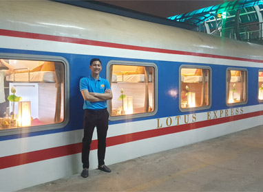 4-berth sleeper in the private Viollete sleeping-car from Hanoi to Hue & Danang
