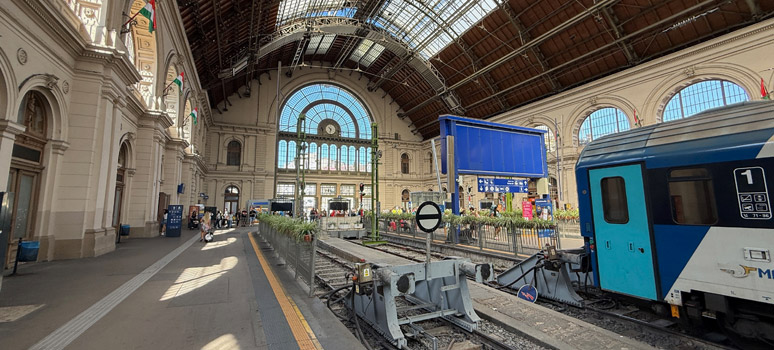 Budapest Keleti station platforms 7 & 8