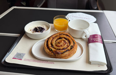 Standard Premier breakfast