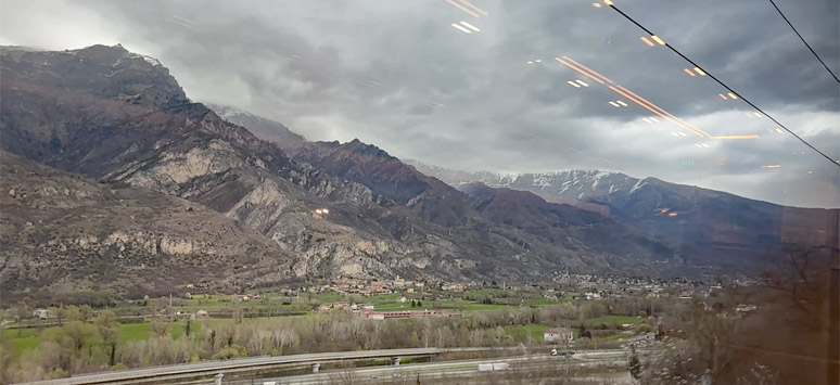Scenery between Paris & Milan